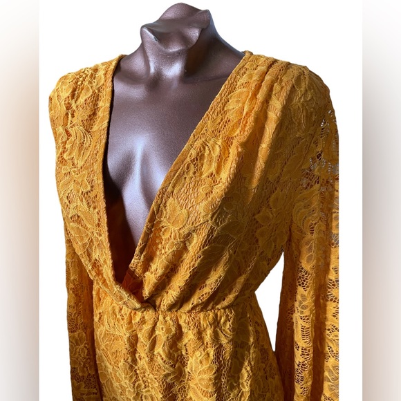 Lace Chiffon Maternity Photoshoot Dress - Picture 9 of 10